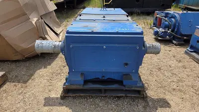 NEW NATIONAL OILWELL VARCO "NOV" 200T-5 TRIPLEX PUMP