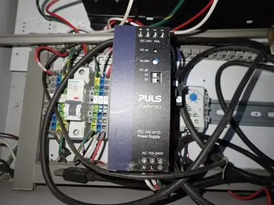 USED SICK 2099381