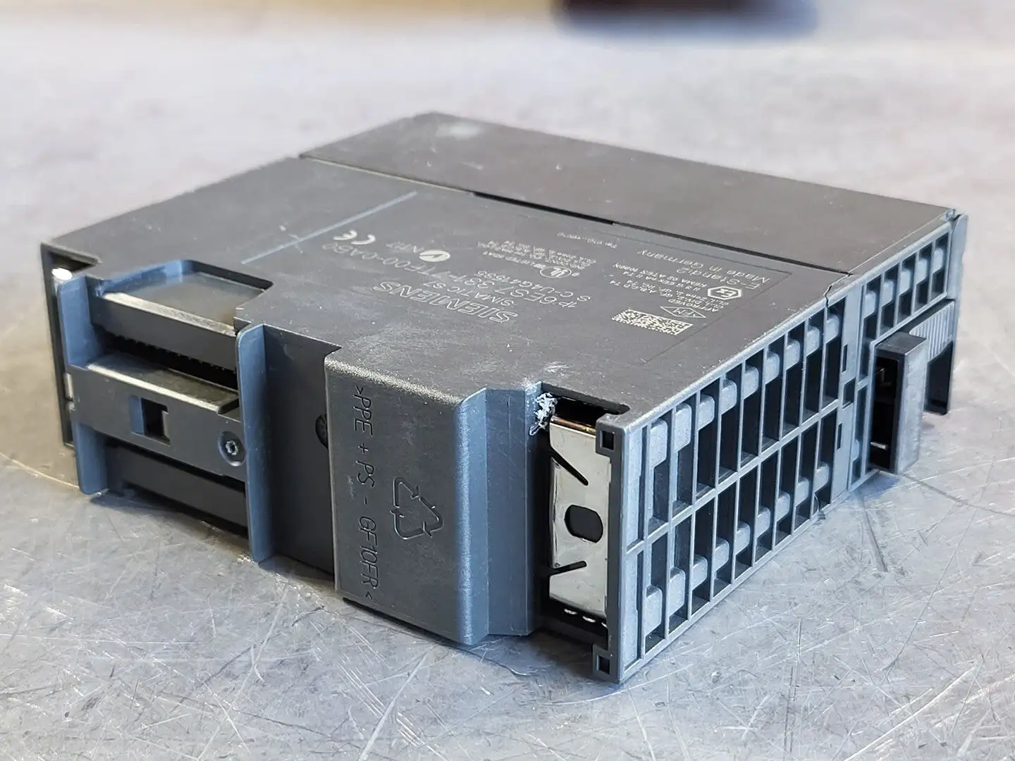 USED SIEMENS 6ES7331-7TF00-0AB0