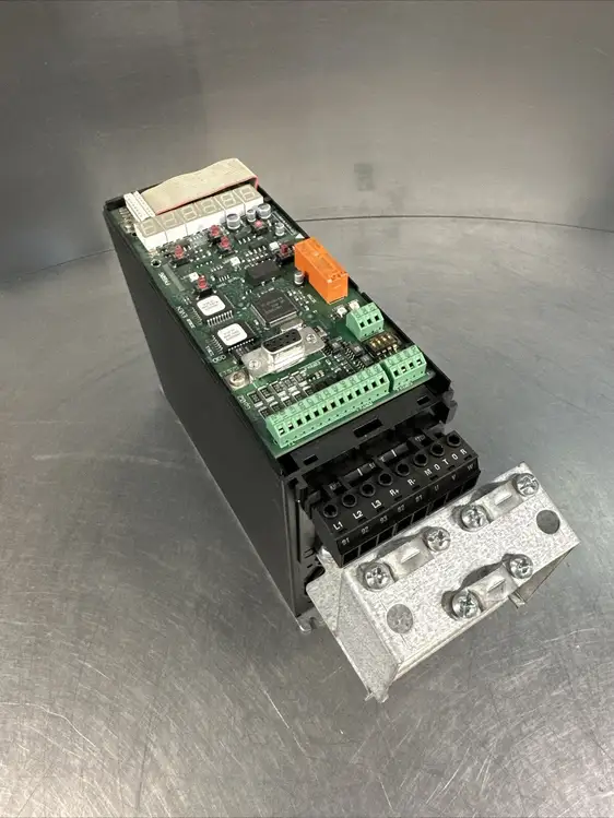 Used Danfoss DANFOSS 195N1030 VLT2811 380-480V PLC Processors | Palmetto Automation #1149211