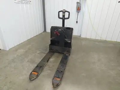 Crown WP2035-45 Electric Walkie Pallet Jack 4500 lb 45" Forks 8.5" Lift 24V