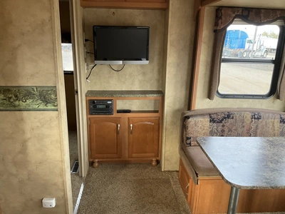 Used 2010 COUGAR 293SAB Campers, Caravans, Motorhomes Michigan US | Miedema Asset Management Group #1761301