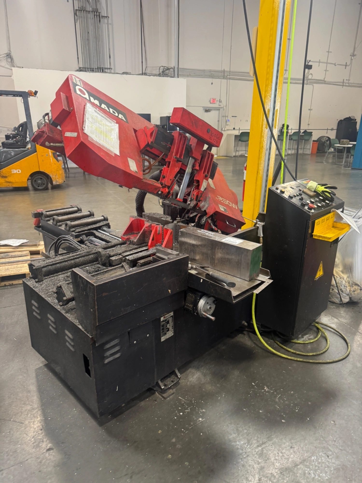 USED 2012 AMADA HA-250W
