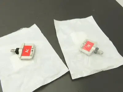 Allen Bradley 440T-AKEYE10AC Guardmaster Trapped Key Interlock Key Ac  Lot of 2