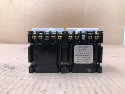 GE CR120C33041 Industrial Control Relay 125VDC 300VAC 10A