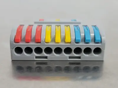 3 in 9 out Quick Wire Connector LT-933 (Bag of 10)