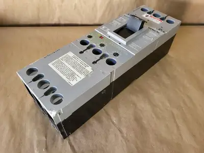Used SIEMENS CFD63A250 Switchgears British Columbia CA | Lenmark #239247