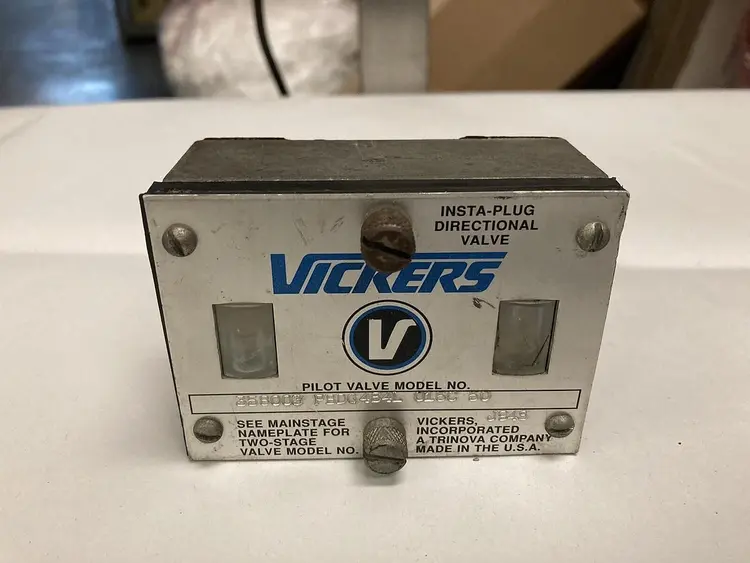 Used VICKERS 358003 PBDG4S4L 016C 50 Pump & Valve Parts Ohio US | Surplus Asset Holdings #1246421