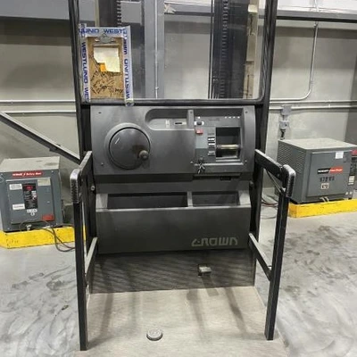 Used 2000 CROWN SP3000 Narrow Aisle Forklifts Alberta CA | Leavitt Machinery #1443683