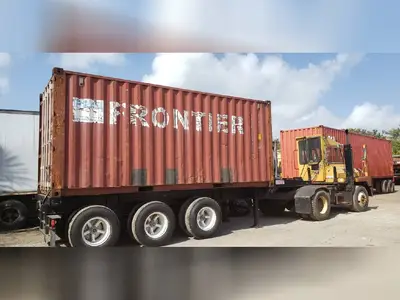 Used A PLUS 20′ SHIPPING CONTAINER Chassis Florida US | USA Transequipment #1542613