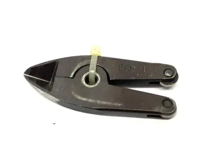 USED PLASTIC PROCESS EQUIPMENT AIR OPERATED PLASTIC GATE CUTTERS
