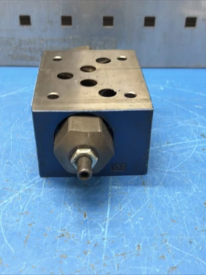 USED Rexroth 0811320029