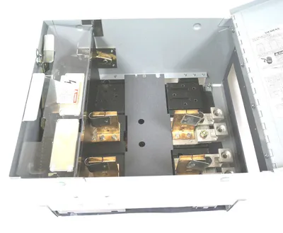 NEW SIEMENS V7H2205MR PANEL BOARD UNIT 400A, 2 POLE