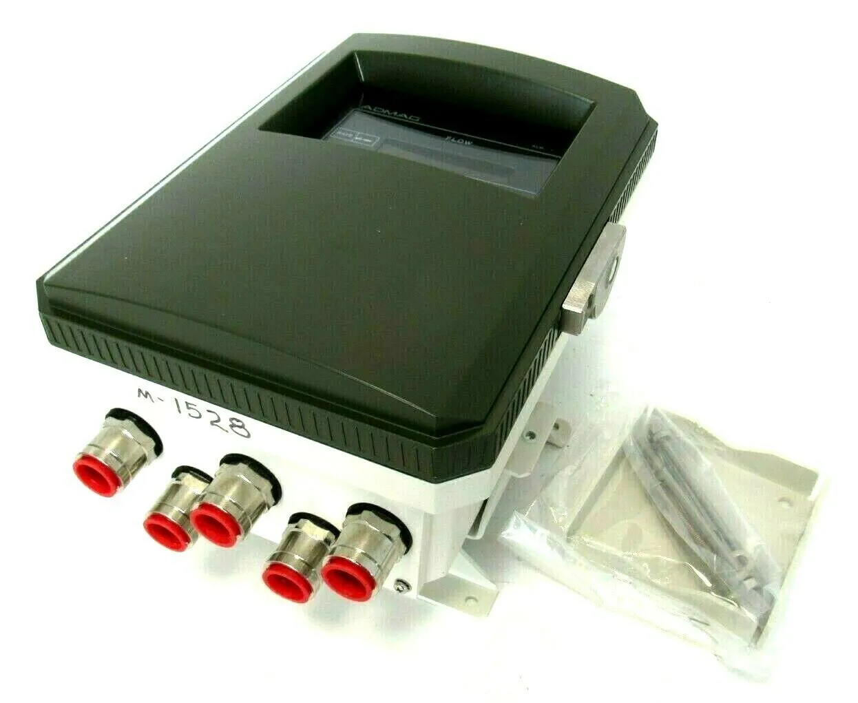 NEW YOKOGAWA AM11-ASA1A-000 MAGNETIC FLOW CONVERTER AM11ASA1A000