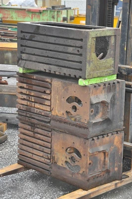 USED CLAMPING TABLE 1510 X 750 X 700 MM