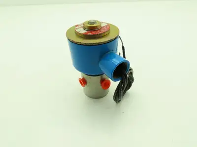 Honeywell Skinner 714X5D1A Solenoid Valve 3-Way NC 120V 150 PSI 1/8" NPT