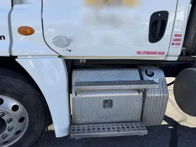 USED 2013 FREIGHTLINER CASCADIA 125