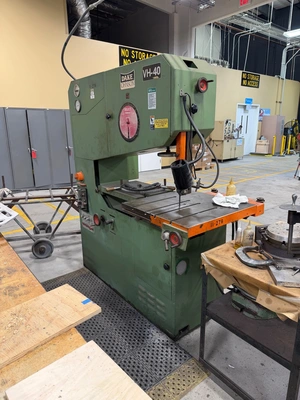 Dake VH-40 Vertical Band Saws | PM Machines (1)