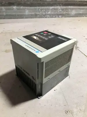 Allen-Bradley 1305-BA03A-HA2 Ser B 1HP Variable Frequency Drive 3PH 0-400Hz