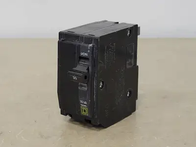 USED SQUARE D QO230