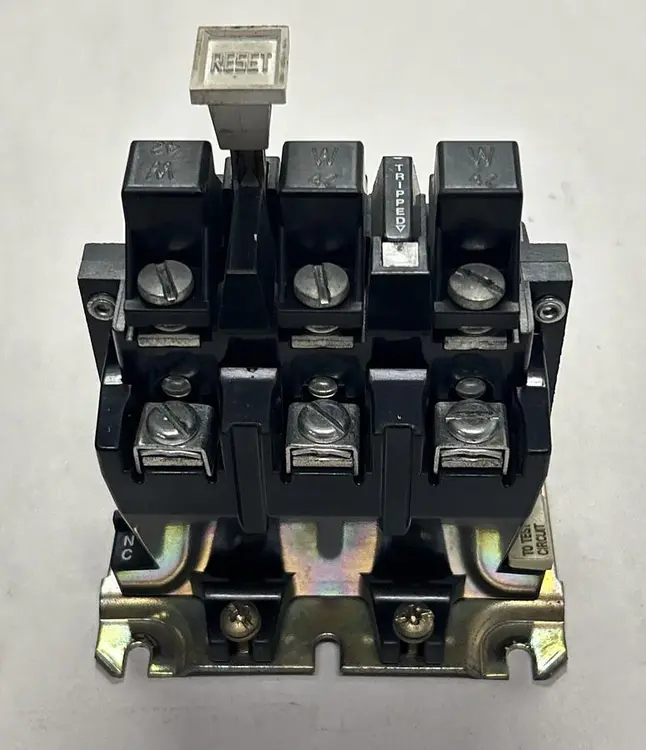 Used ALLEN-BRADLEY 592-BOV16 Miscellaneous Equipment (Electrical & Power) | Surplus Asset Holdings #1201092