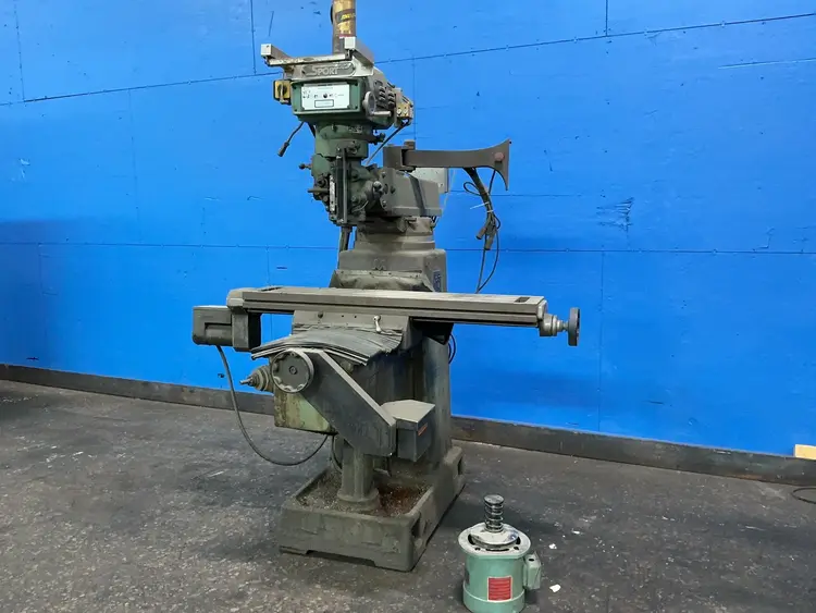 Used SPORT MACHINES SR3 Vertical Mills Ohio US | HGR 24 #1520893