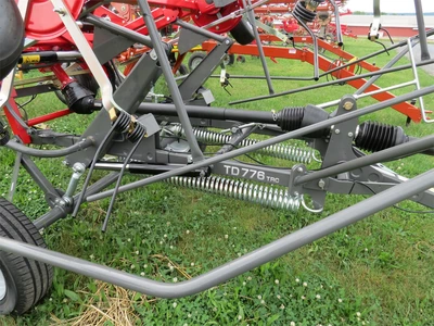New | in-Stock 2024 MASSEY FERGUSON TD776TRC Tedders Pennsylvania US | Zimmerman Farm Service #1409943