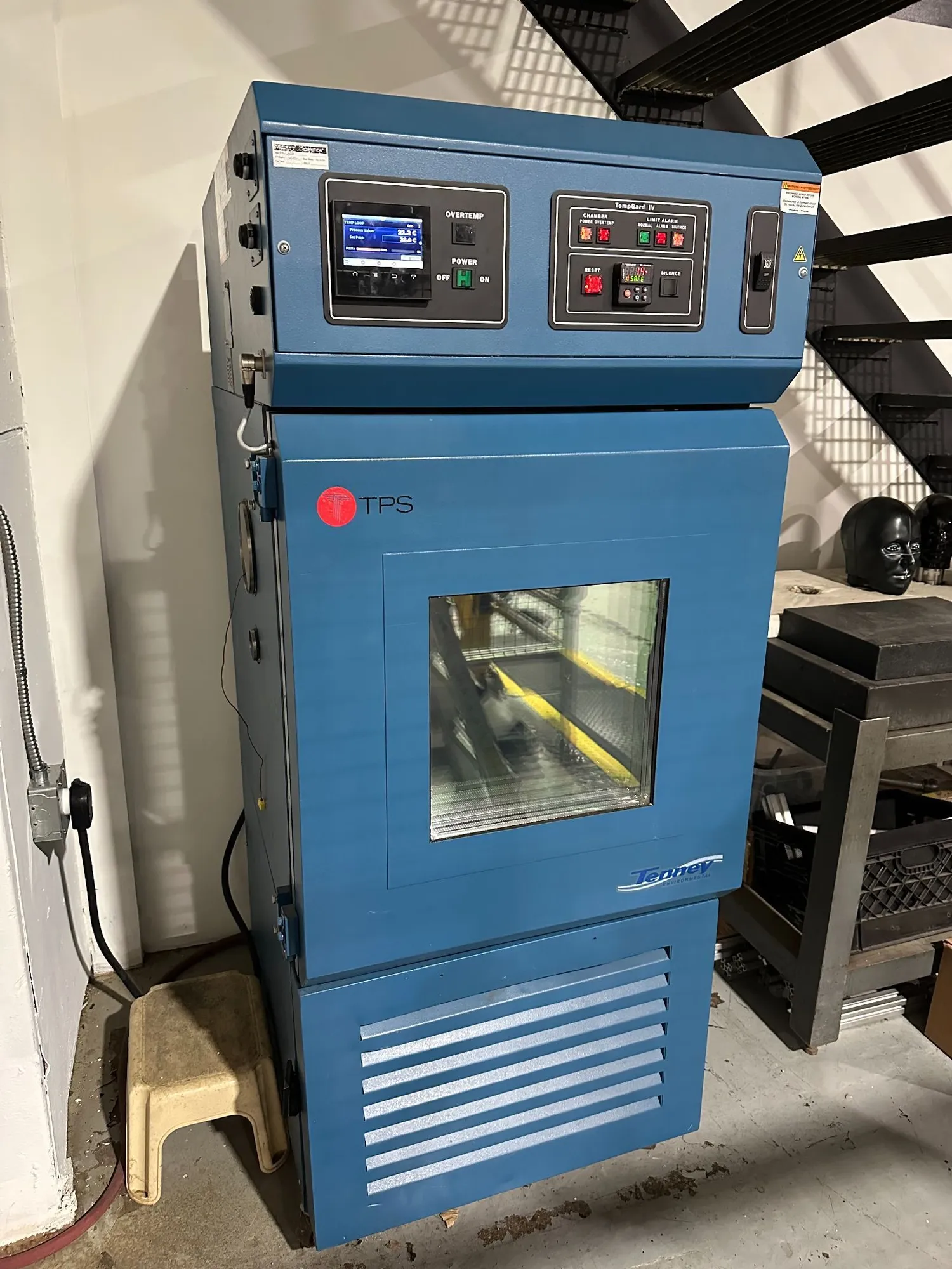 Used THERMAL PRODUCT SOLUTIONS T10C-1.5 Environmental Chambers Michigan US | iGAM Industrial Marketplace #1284801