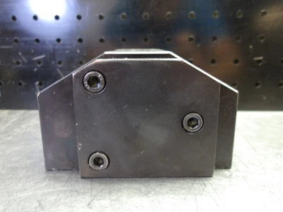 Okuma 1-1/2" I.D. CNC Turret Tool Holder Tool Block LB3000 8435 (LOC2162)