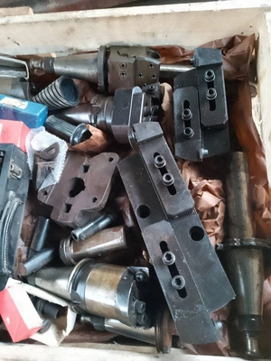 Lot of tooling / accessories for TOS W100