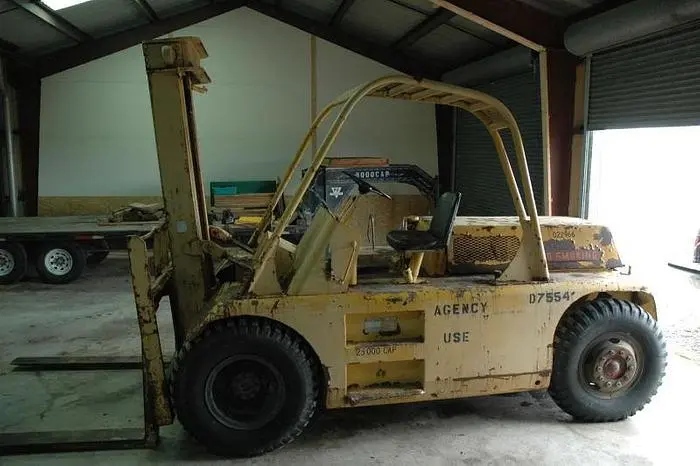 25,000 lb. Caterpillar Model AM25 Forklift; Dual Pneumatic; LP