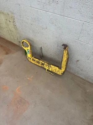 PM 4,000Lb C-Hook Coil Handling | Midwest Machinery, LLC (2)