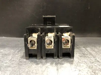 USED SQUARE D 997317