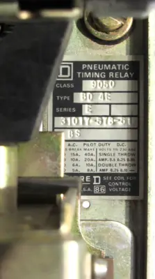 NEW SQUARE D 9050-BO4E PNEUMATIC TIMING RELAY 9050BO4E