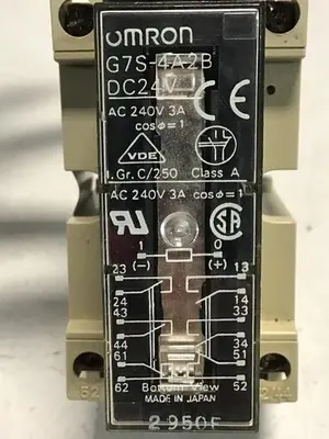 USED OMRON G7S-4A2B P73-14F