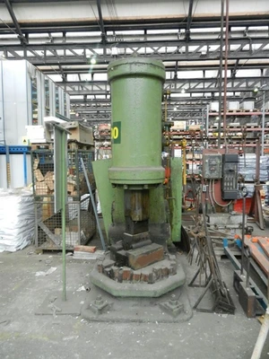 USED BÊCHÉ FORGING HAMMER 400 KG