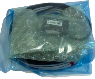 NEW KEYENCE LV-NH100 PROXIMITY SWITCH LVNH100