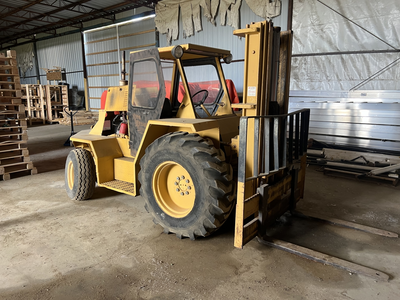 Sellick 8000 Lbs Rough Terrain Forklift
