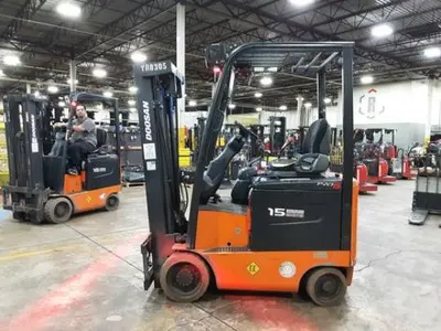 USED 2019 DOOSAN BC15S-5