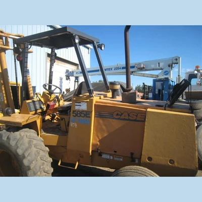 Case 585E Forklift