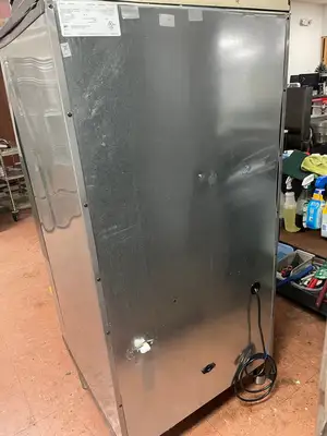 Used Manitowoc Used 30" Manitowoc SFA-291 Stainless Hotel Ice Dispenser Bin with Water Dispenser - 180lb 120V Beverage Dispensers Illinois US | Falcon Restaurant Supply #1378026