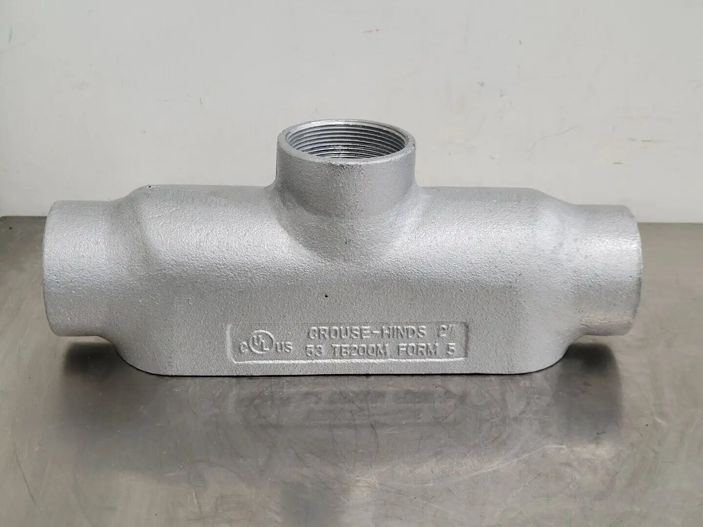 NEW CROUSE-HINDS TB200M
