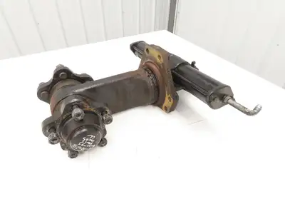 Toyota 8FBE15U Electric Forklift Dual-Wheel Rear Axle Drive Assembly Off 8FBE15U