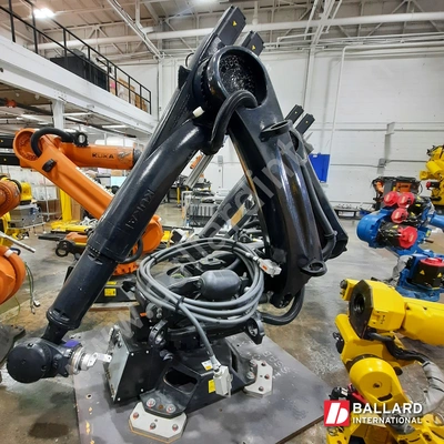 KUKA KR 120 R3900 Ultra K Robot System w/ KRC4 Controller