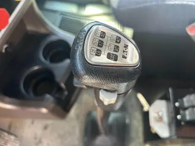 USED 2015 KENWORTH T800