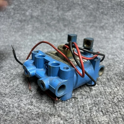 Used Skinner V933-DB2100 Solenoid Valves California US | Davliegogo LLC #1705554