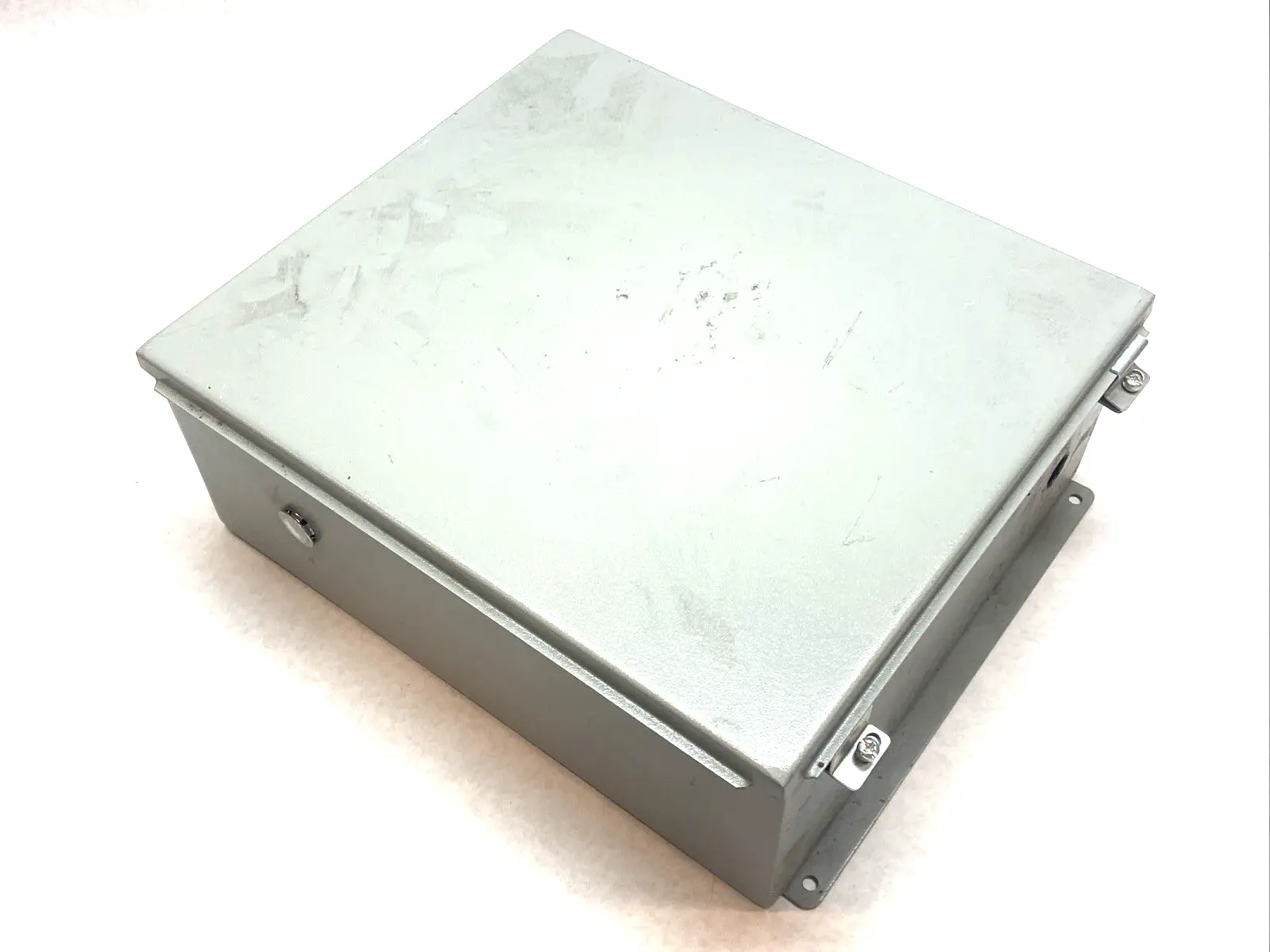Used Wiegmann Hinged Enclosure Gray 16" x 14" x 6" Electrical Boxes Michigan US | Maverick Industrial Sales #1401589