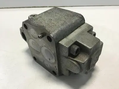 USED VICKERS XG063F22