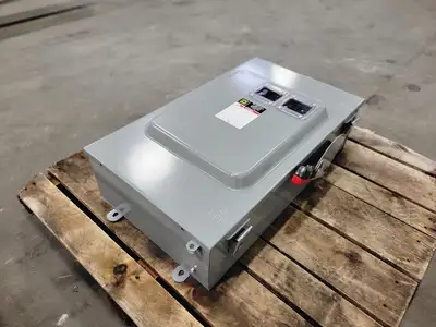 NEW SQUARE D CHU364AWK