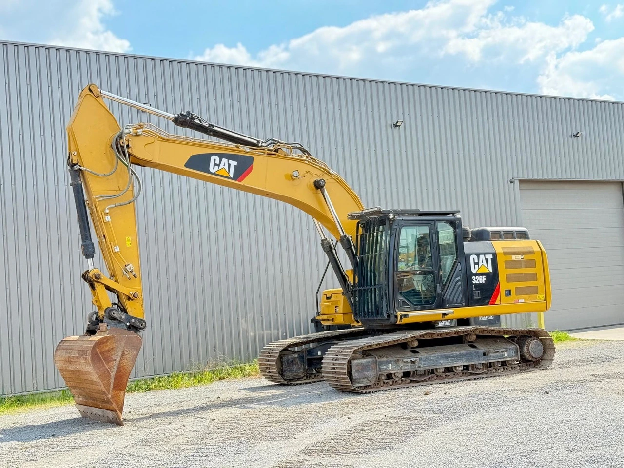 USED 2018 Caterpillar 326 FL